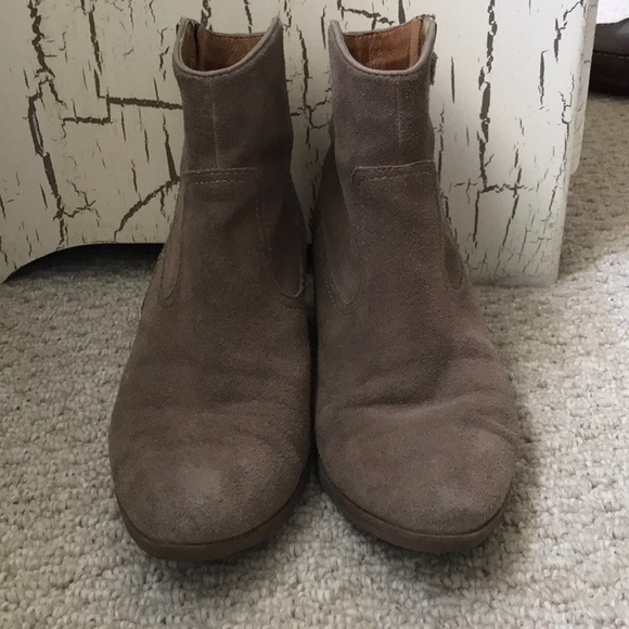 Soffit suede ankle booties - Picture 3 of 3